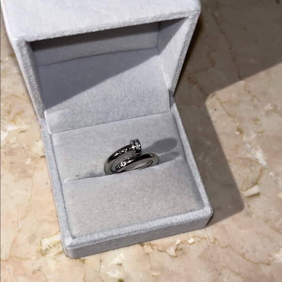 Jewelry - Silver Nail Ring with Crystals